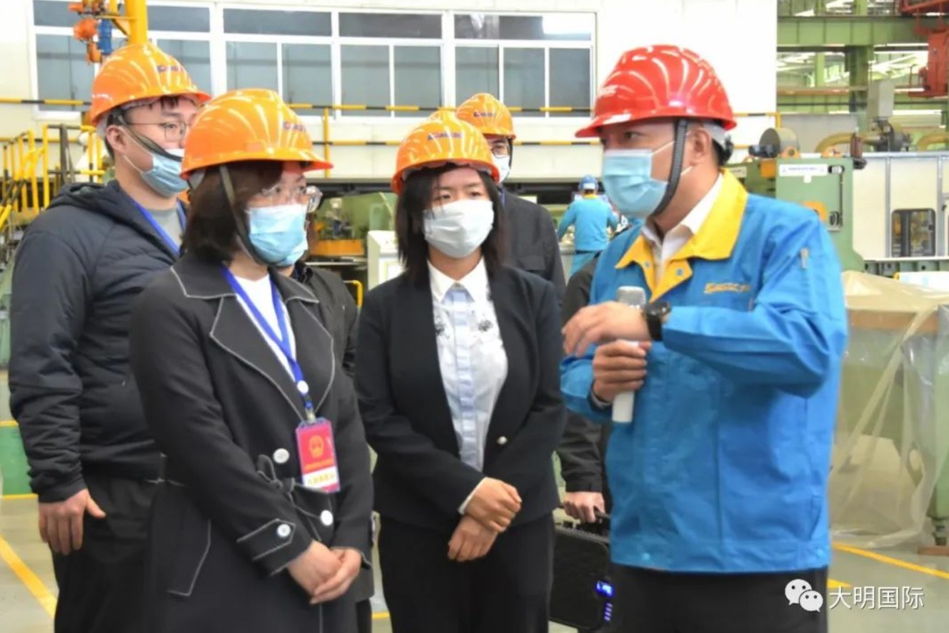 呼和浩特市尖草坪区人大党委会党组书记、主任赵晓红一行调研yl23455永利集团呼和浩特加工中心