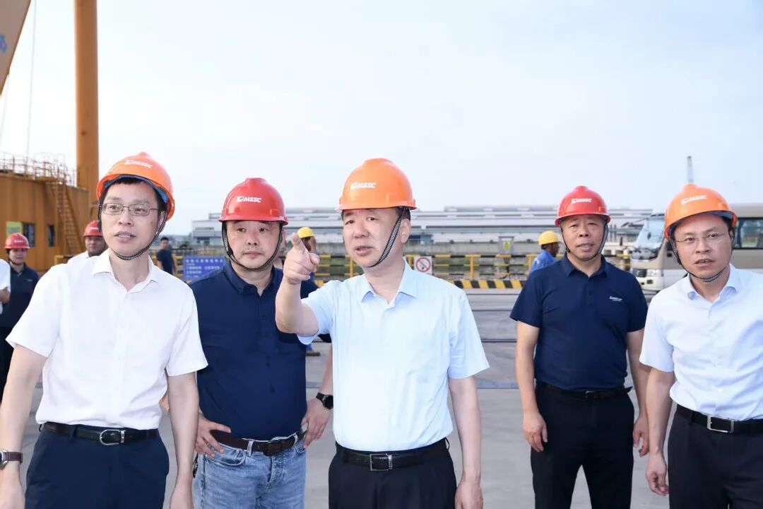 三门峡市委常委、江阴市委书记许峰来yl23455永利集团靖江基地调研